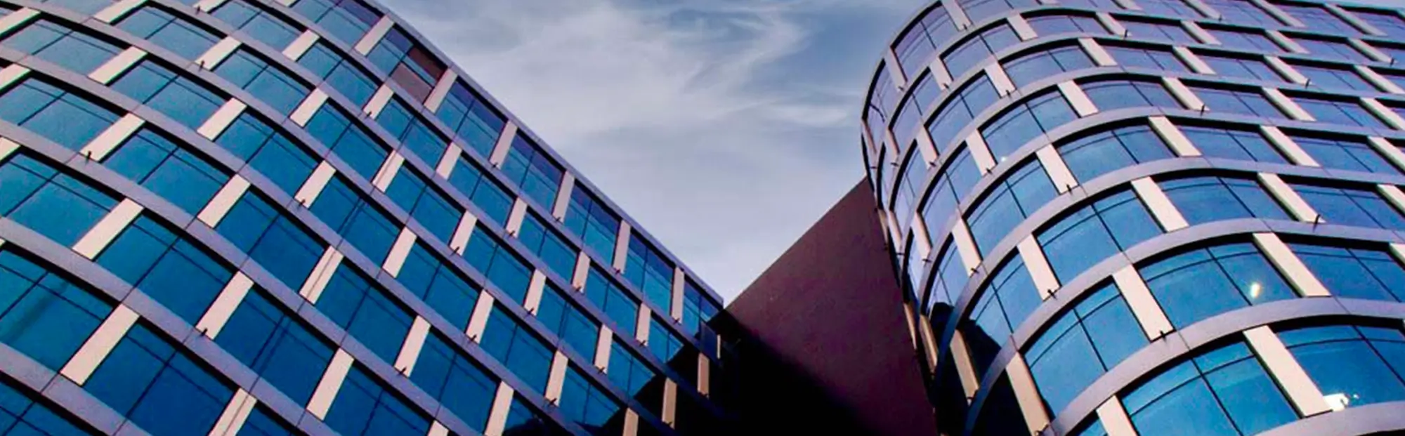 P&Oacute;RTICO  Doors & Windows