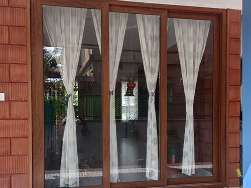 P&Oacute;RTICO  Doors & Windows