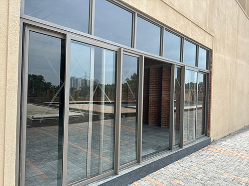 P&Oacute;RTICO  Doors & Windows